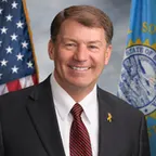 Mike Rounds portrait