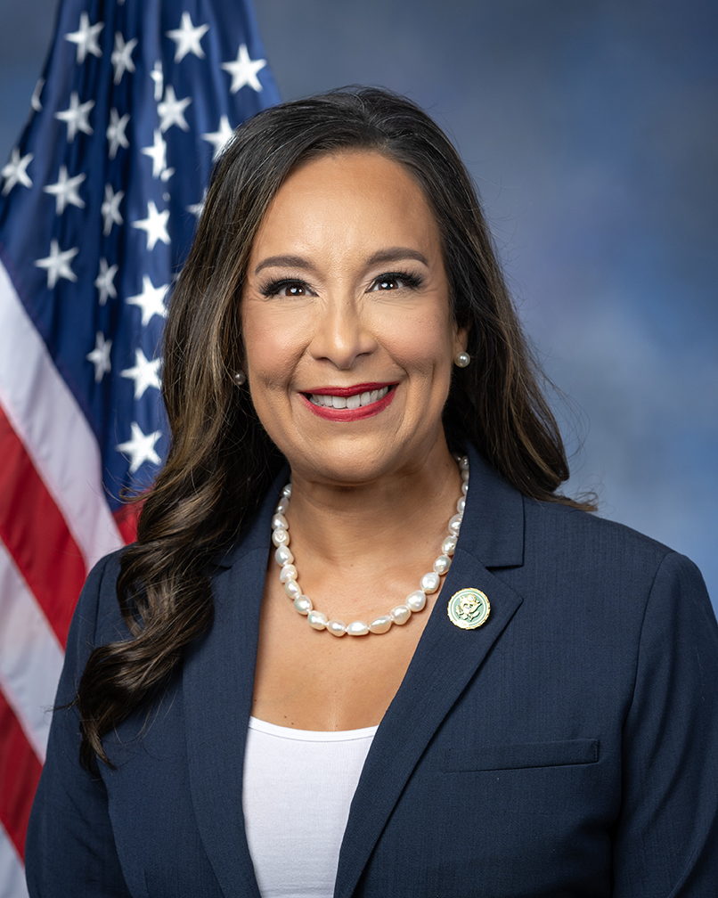 Monica De La Cruz portrait